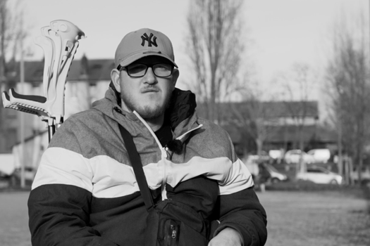 Allô Victimes France • 2 / 5 FR 0:47 / 2:53 Steven, victime d'un accident de la route. Ancien déménageur, Nancy.